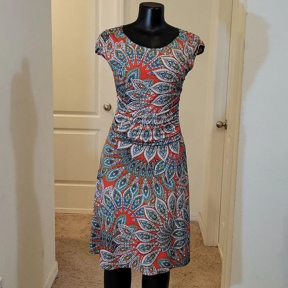 ENFOCUS STUDIO SLEEVELESS MULTI-COLOR DRESS - Picture 2 of 14